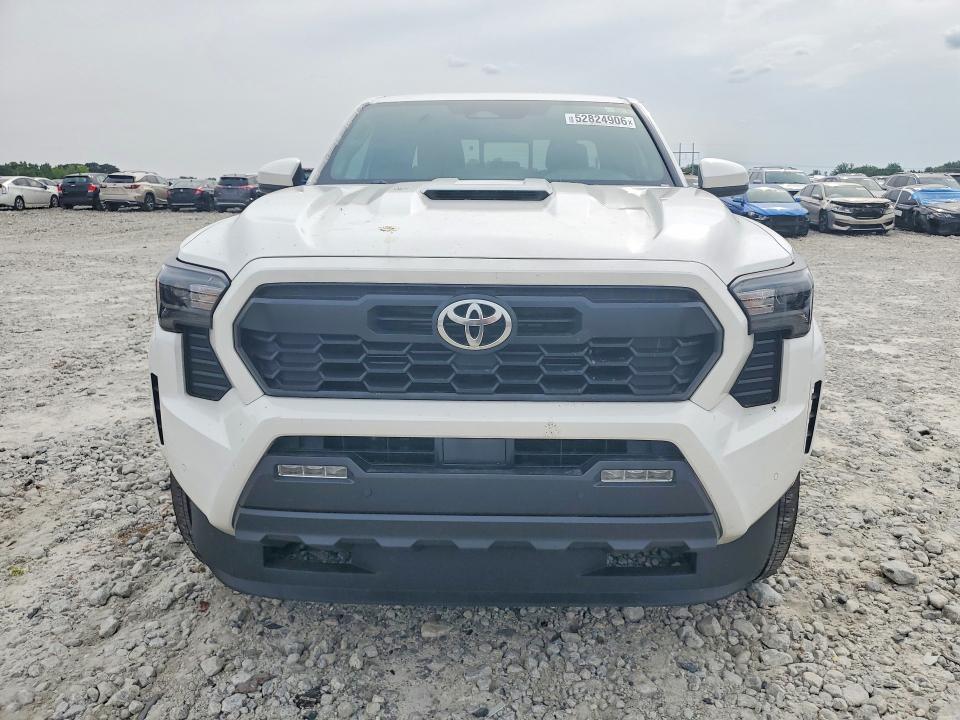52824906 :رقم المزاد ، 3TYLB5JN3RT023589 vin ، 2024 Toyota Tacoma مزاد بيع