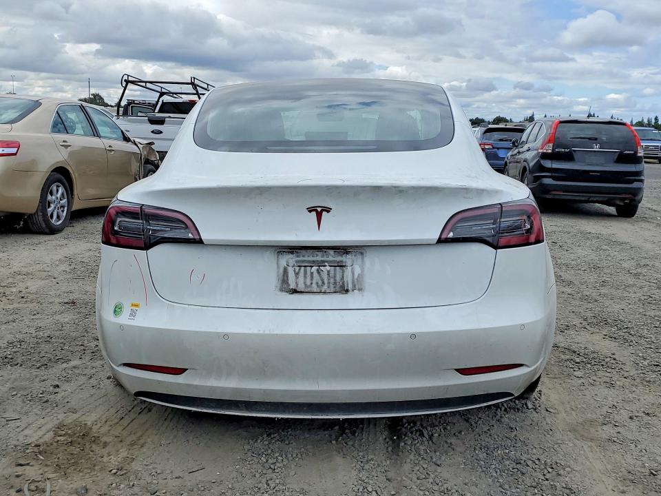 54167586 :رقم المزاد ، 5YJ3E1EA7JF047325 vin ، 2018 Tesla Model 3 مزاد بيع