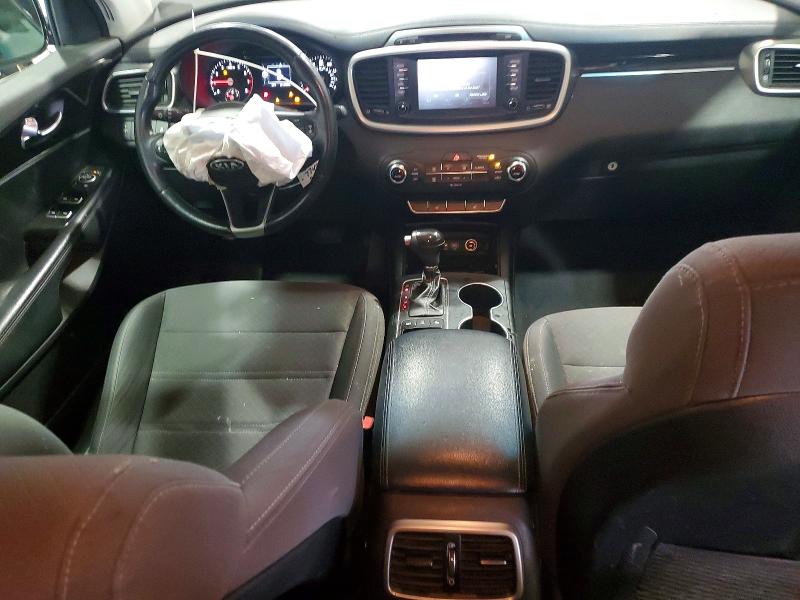 52825366 :رقم المزاد ، 5XYPGDA35HG323573 vin ، 2017 Kia Sorento مزاد بيع