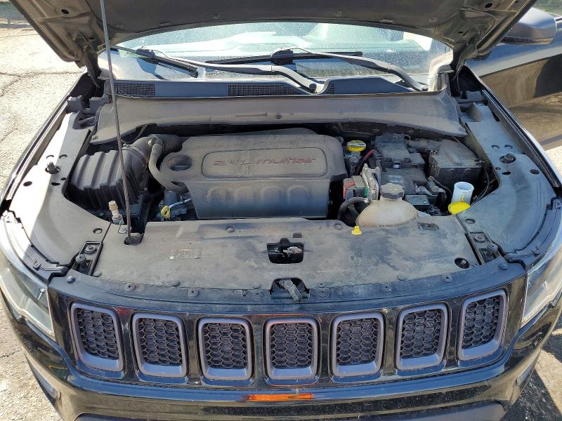 55194876 :رقم المزاد ، 3C4NJDDB8HT635410 vin ، 2017 Jeep Compass مزاد بيع