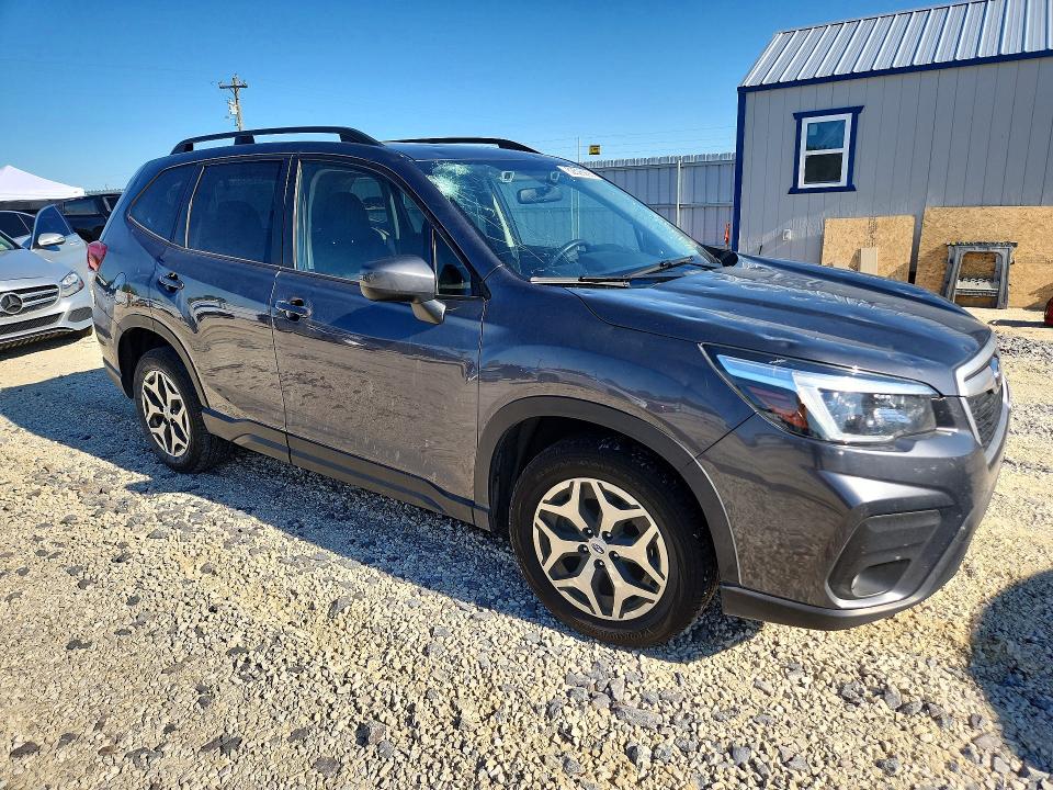 52596296 :رقم المزاد ، JF2SKAFC0MH557302 vin ، 2021 Subaru Forester مزاد بيع