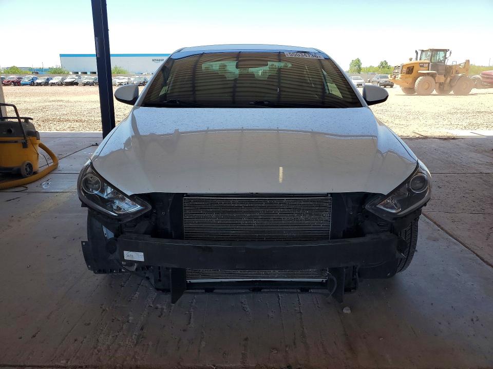 55034736 :رقم المزاد ، 5NPD74LF6JH327432 vin ، 2018 Hyundai Elantra مزاد بيع
