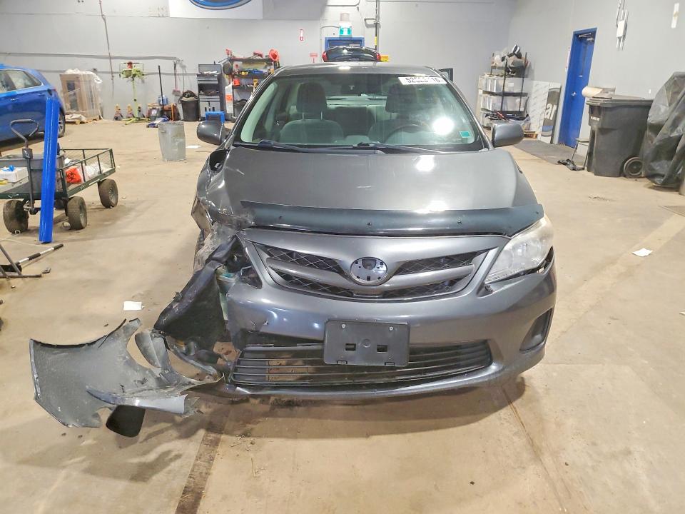 52523116 :رقم المزاد ، 2T1BU4EEXCC822176 vin ، 2012 Toyota Corolla مزاد بيع