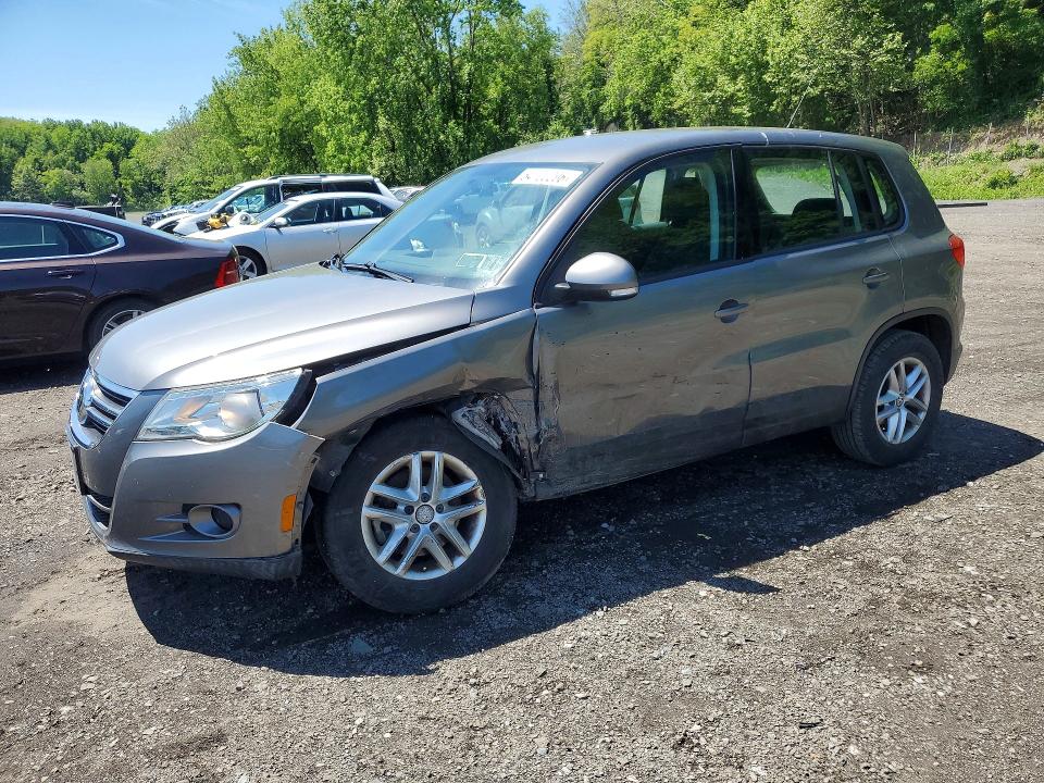 54720206 :رقم المزاد ، WVGBV7AX2BW513034 vin ، 2011 Volkswagen Tiguan مزاد بيع