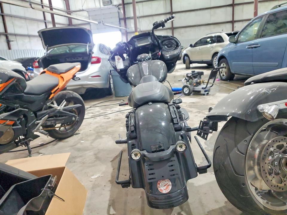 54414426 :رقم المزاد ، 1HD1KTP15LB631395 vin ، 2020 Harley Davidson Fltrxs مزاد بيع