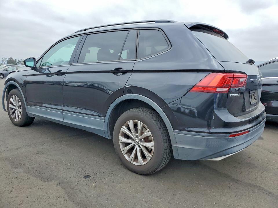 2018 Volkswagen Tiguan მანქანა იყიდება აუქციონზე, vin: 3VV1B7AX0JM059293, აუქციონის ნომერი: 53444756
