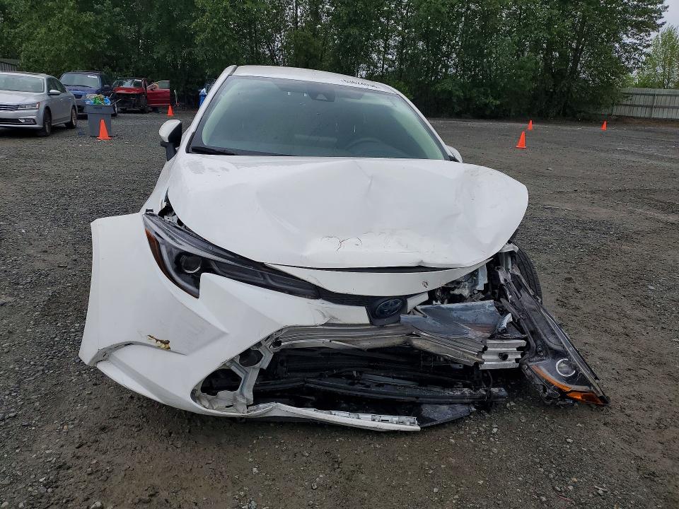 2022 Toyota Corolla მანქანა იყიდება აუქციონზე, vin: JTDEAMDE7NJ038679, აუქციონის ნომერი: 53624036