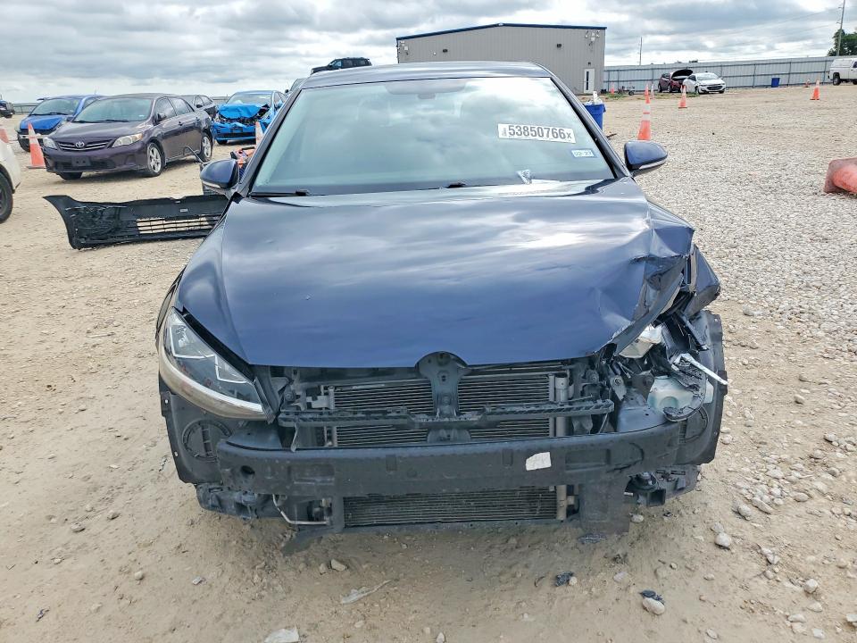 53850766 :رقم المزاد ، 3VWG17AUXJM266000 vin ، 2018 Volkswagen Golf مزاد بيع
