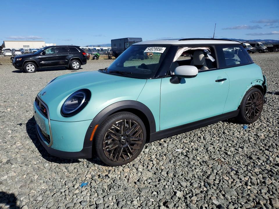 54829956 :رقم المزاد ، WMW23GD0XS2X14368 vin ، 2025 Mini Cooper مزاد بيع