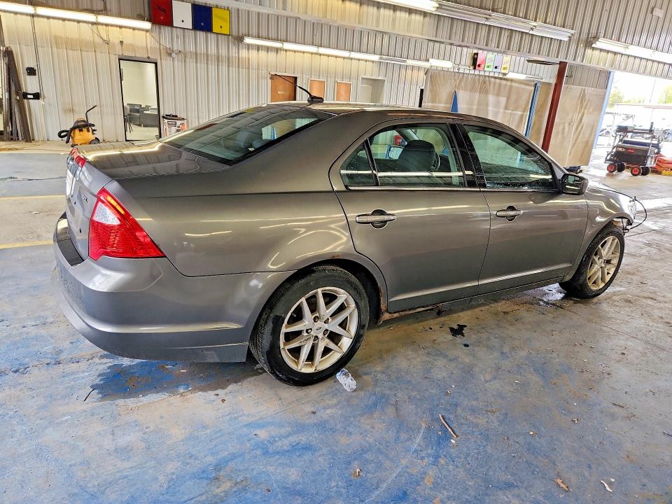 52002436 :رقم المزاد ، 3FAHP0JA4CR110954 vin ، 2012 Ford Fusion مزاد بيع