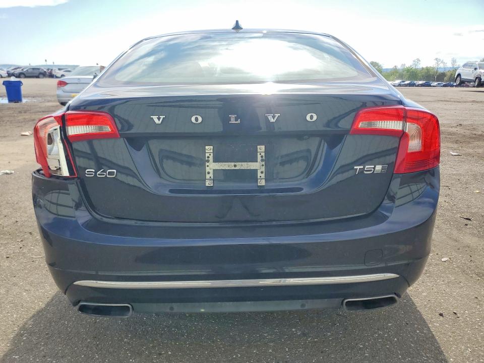2018 Volvo S60 მანქანა იყიდება აუქციონზე, vin: LYV402TKXJB174107, აუქციონის ნომერი: 53235366