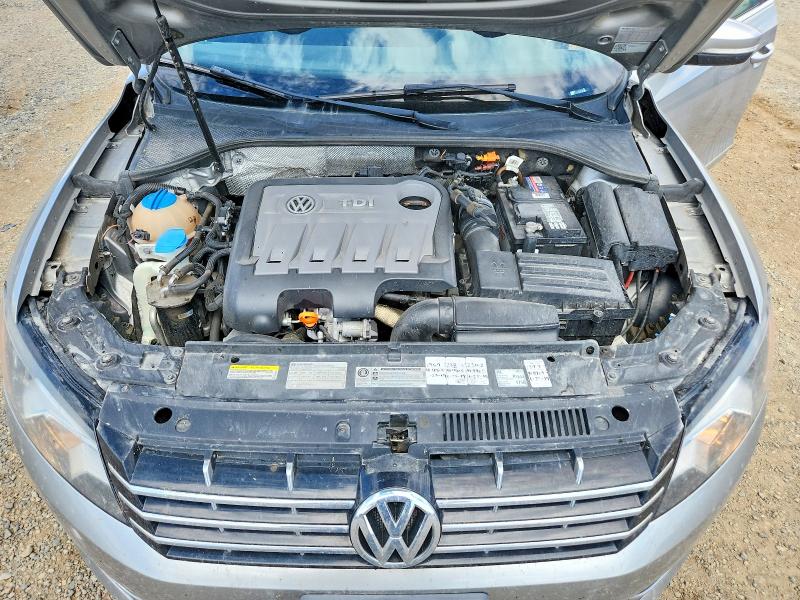 53481956 :رقم المزاد ، 1VWCN7A31DC139510 vin ، 2013 Volkswagen Passat مزاد بيع