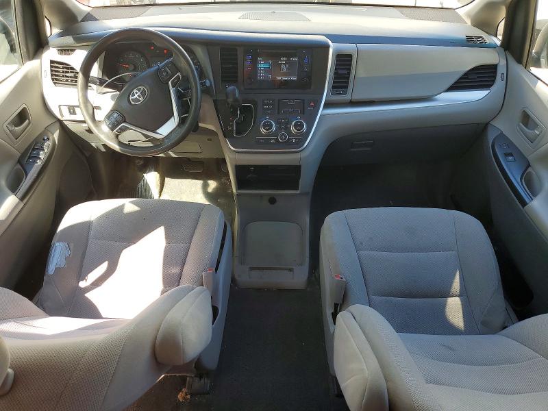 53780856 :رقم المزاد ، 5TDZZ3DC6HS799584 vin ، 2017 Toyota Sienna مزاد بيع