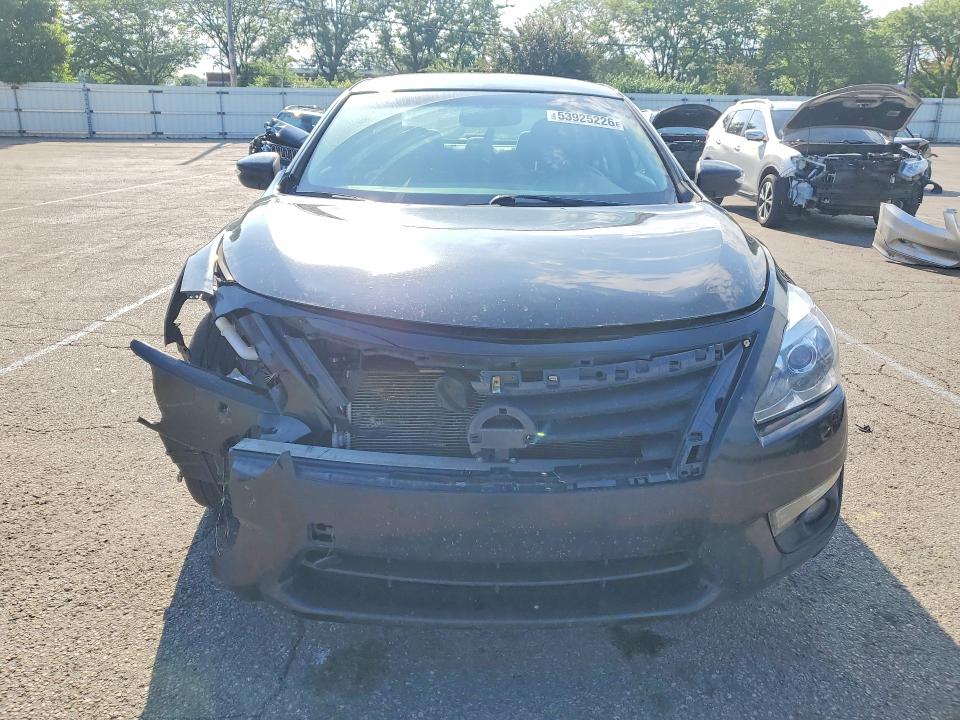 Продажа на аукционе авто 2015 Nissan Altima, vin: 1N4AL3AP5FC130894, номер лота: 53925226