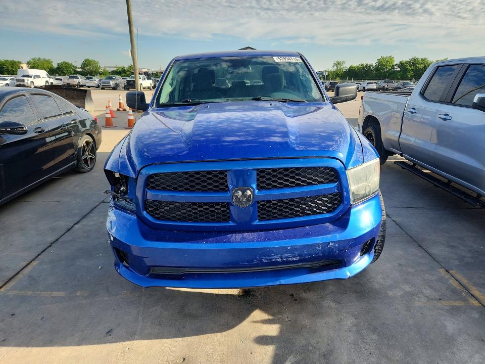 52894716 :رقم المزاد ، 1C6RR6FTXFS583067 vin ، 2015 Ram 1500 مزاد بيع