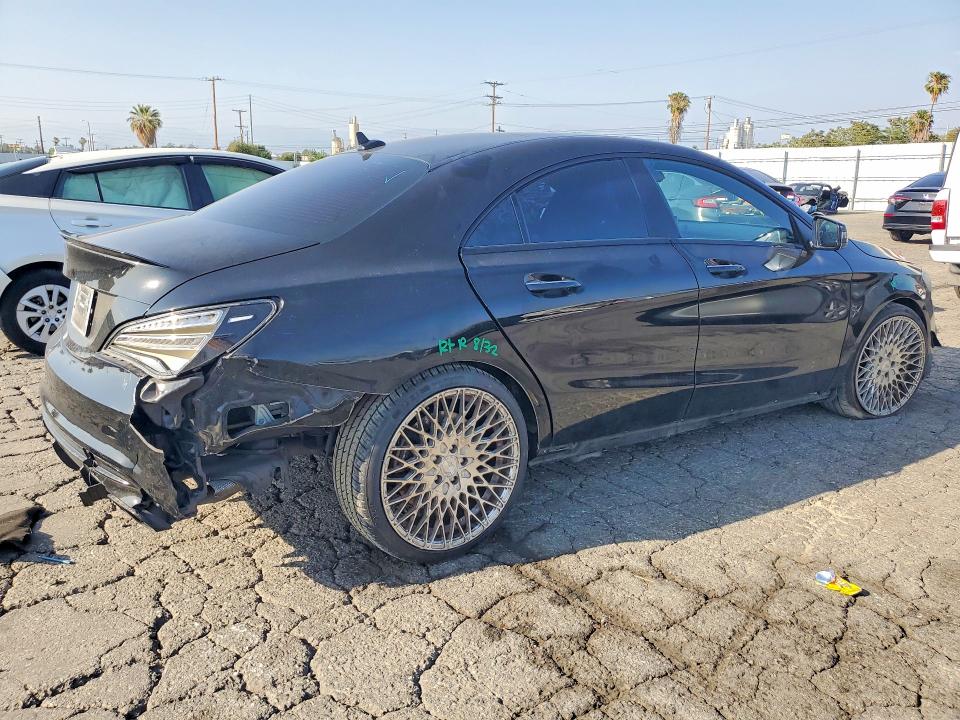 51676756 :رقم المزاد ، WDDSJ5CB4HN454756 vin ، 2017 Mercedes-benz Cla مزاد بيع