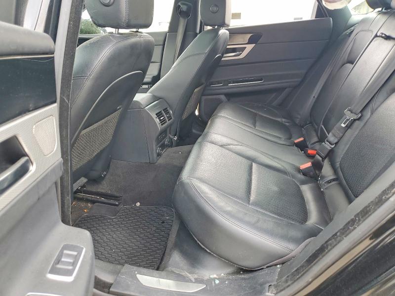 52100596 :رقم المزاد ، SAJBK4BV4GCY15332 vin ، 2016 Jaguar Xf مزاد بيع