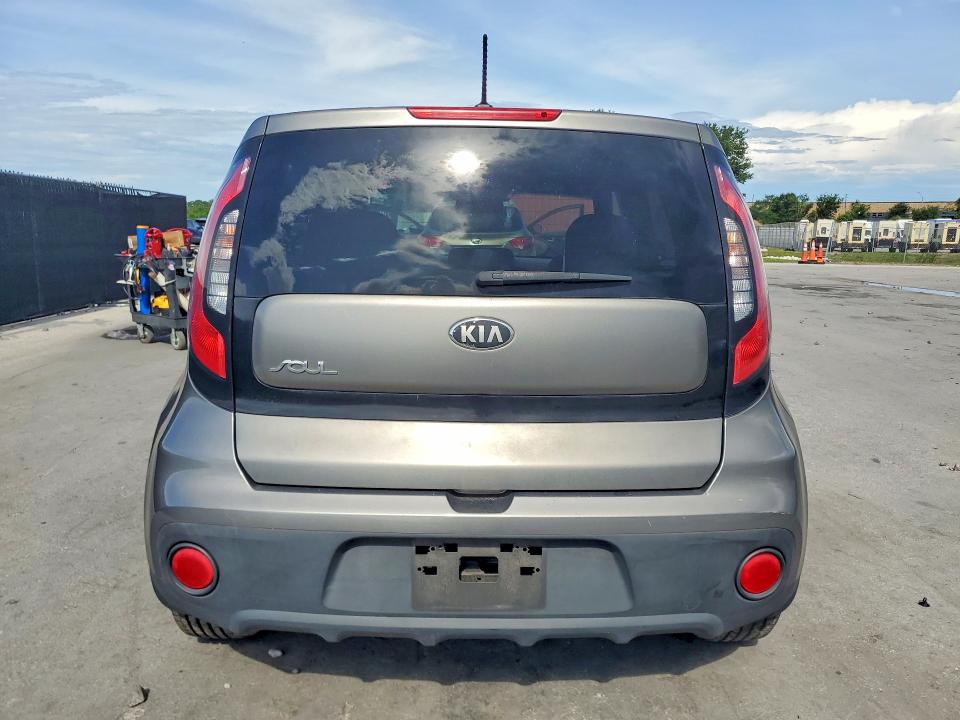 Продаж на аукціоні авто 2017 Kia Soul, vin: KNDJN2A29H7489163, номер лоту: 55566056