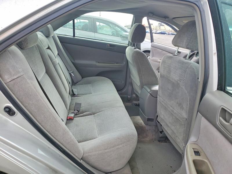 54878026 :رقم المزاد ، 4T1BF32K02U015662 vin ، 2002 Toyota Camry مزاد بيع