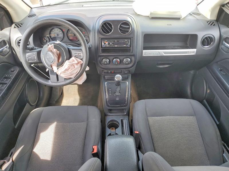 52599206 :رقم المزاد ، 1C4NJCBA1FD313697 vin ، 2015 Jeep Compass مزاد بيع