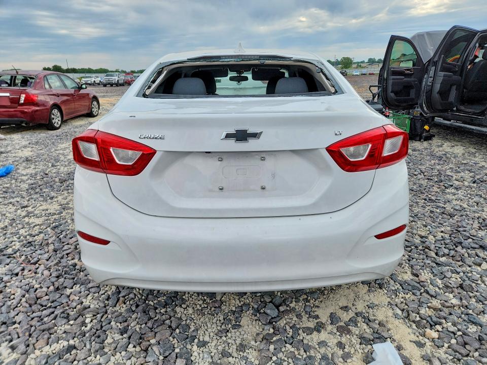 2017 Chevrolet Cruze მანქანა იყიდება აუქციონზე, vin: 1G1BE5SM4H7110617, აუქციონის ნომერი: 53716406