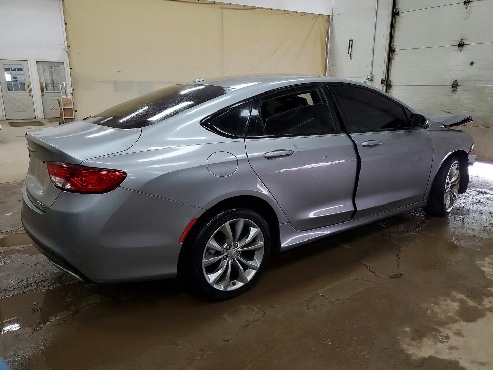 52722276 :رقم المزاد ، 1C3CCCBG9FN702253 vin ، 2015 Chrysler 200 مزاد بيع