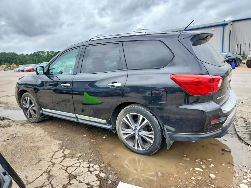 Продаж на аукціоні авто 2018 Nissan Pathfinder, vin: 5N1DR2MN6JC618556, номер лоту: 55287456