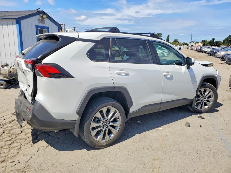 52349196 :رقم المزاد ، 2T3C1RFV1PW298887 vin ، 2023 Toyota Rav4 مزاد بيع
