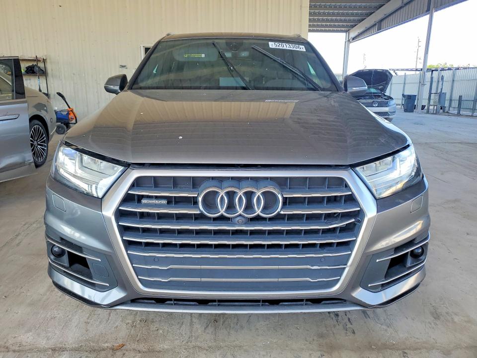 2017 Audi Q7 მანქანა იყიდება აუქციონზე, vin: WA1LAAF7XHD005306, აუქციონის ნომერი: 52013306