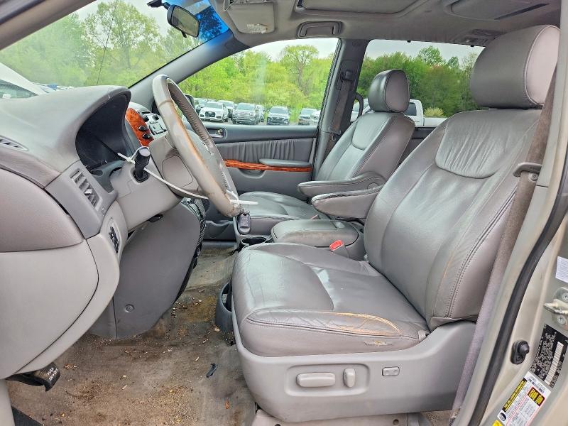 2008 Toyota Sienna მანქანა იყიდება აუქციონზე, vin: 5TDBK22C48S021951, აუქციონის ნომერი: 53754066