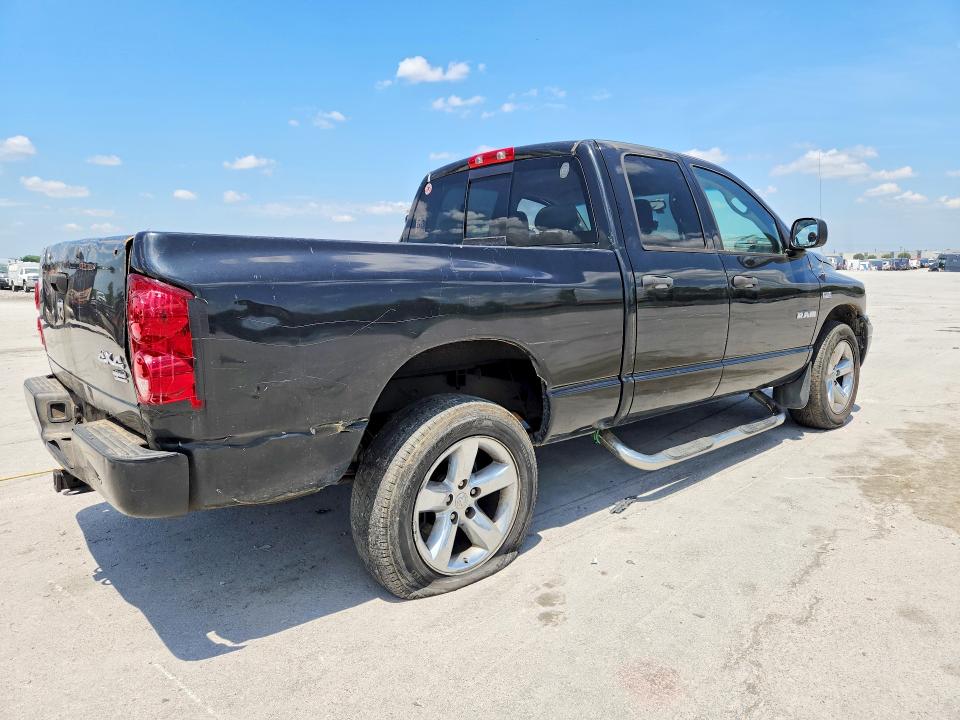 54132556 :رقم المزاد ، 1D7HU18218S521320 vin ، 2008 Dodge Ram 1500 مزاد بيع