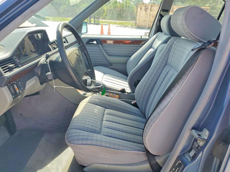 55384606 :رقم المزاد ، WDB1240231B744033 vin ، 1992 Mercedes-benz C-class 30 مزاد بيع