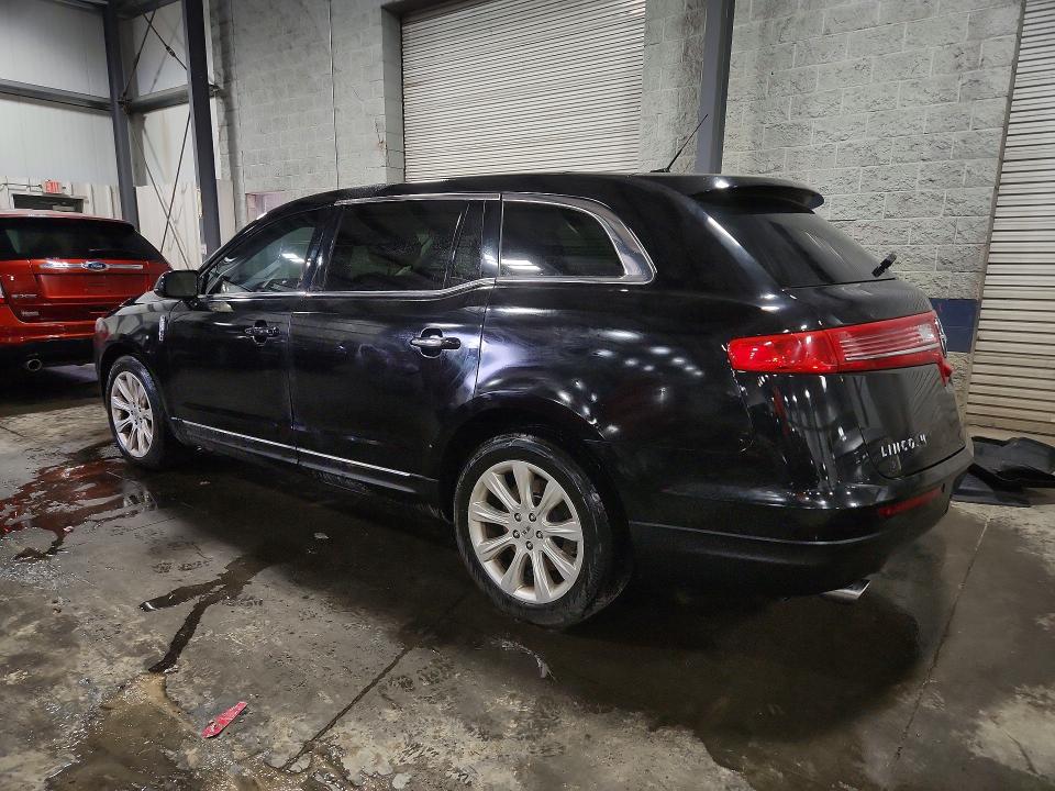 Auction sale of the 2019 Lincoln Mkt, vin: 2LMHJ5AT0KBL01648, lot number: 51842936