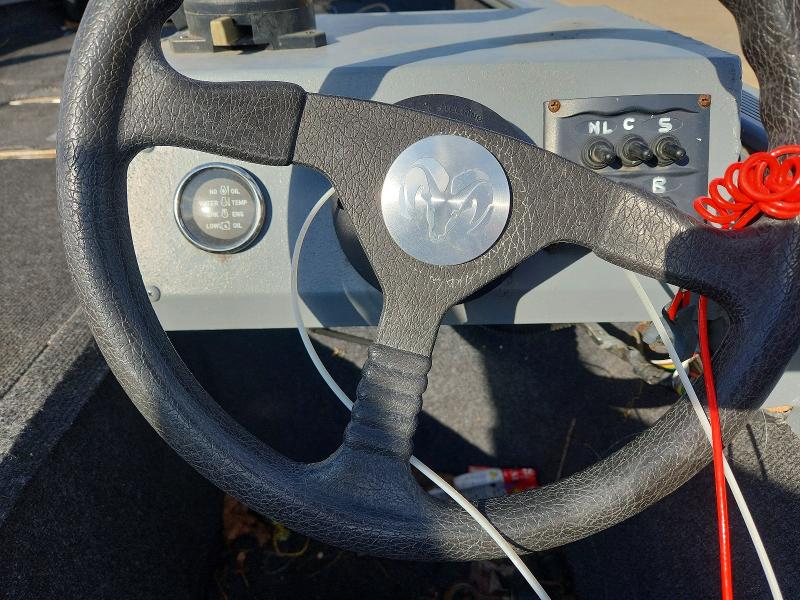 Продаж на аукціоні авто 2011 Tracker Tracker, vin: BUJ01918F011, номер лоту: 52901586