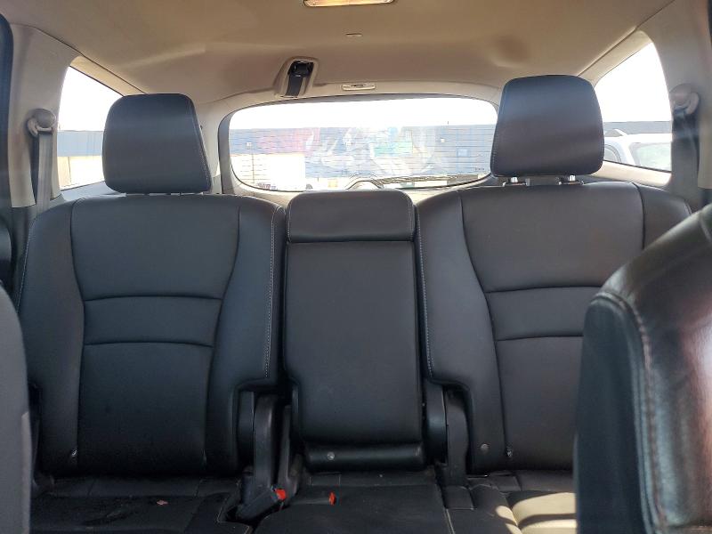 54823426 :رقم المزاد ، 5FNYF6H53JB052147 vin ، 2018 Honda Pilot مزاد بيع