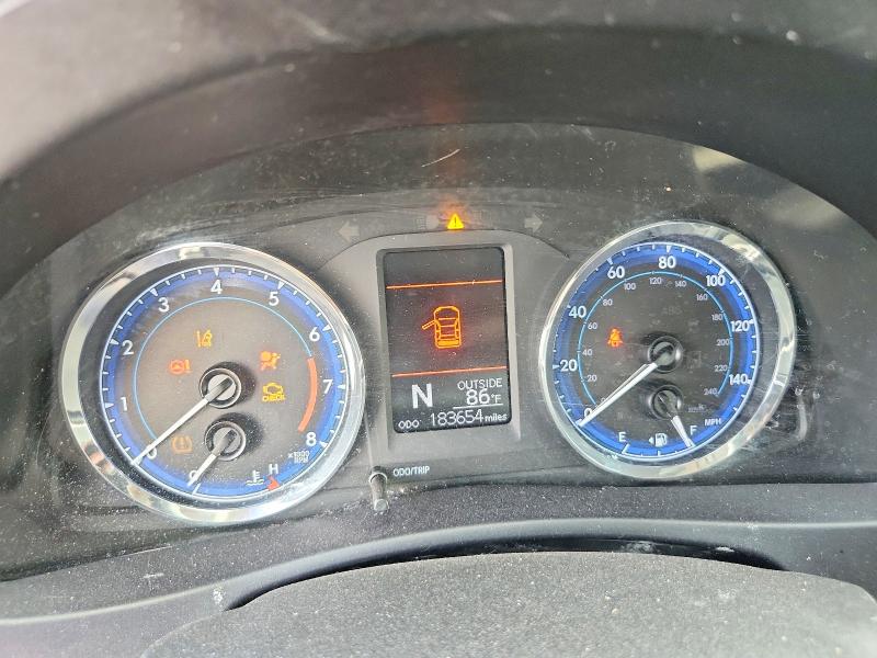 Продаж на аукціоні авто 2017 Toyota Corolla, vin: 5YFBURHE7HP646204, номер лоту: 53542646