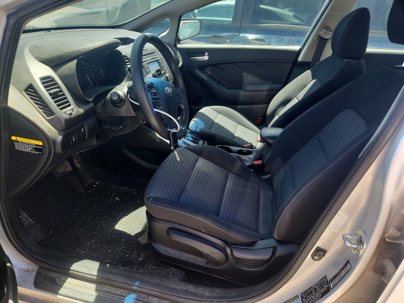 53053636 :رقم المزاد ، 3KPFL4A73HE145038 vin ، 2017 Kia Forte مزاد بيع