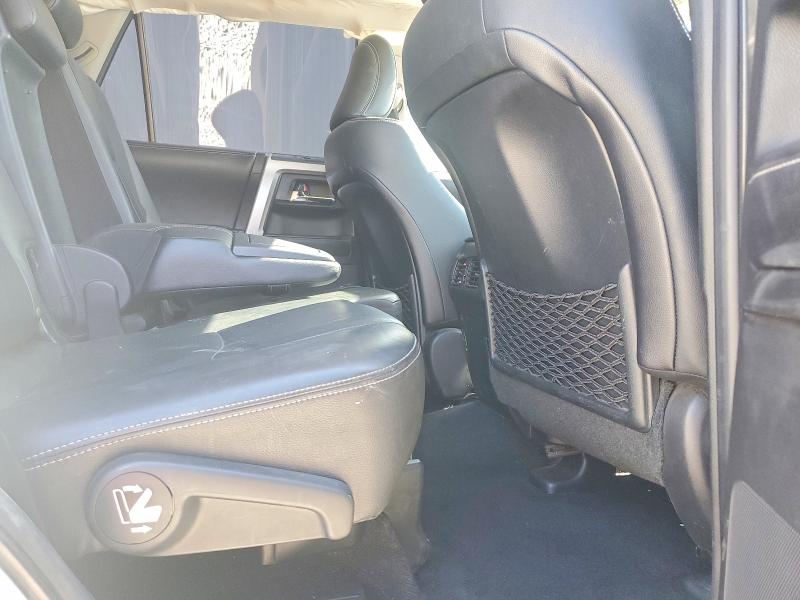 52742946 :رقم المزاد ، JTEBU5JR6H5471894 vin ، 2017 Toyota 4runner مزاد بيع