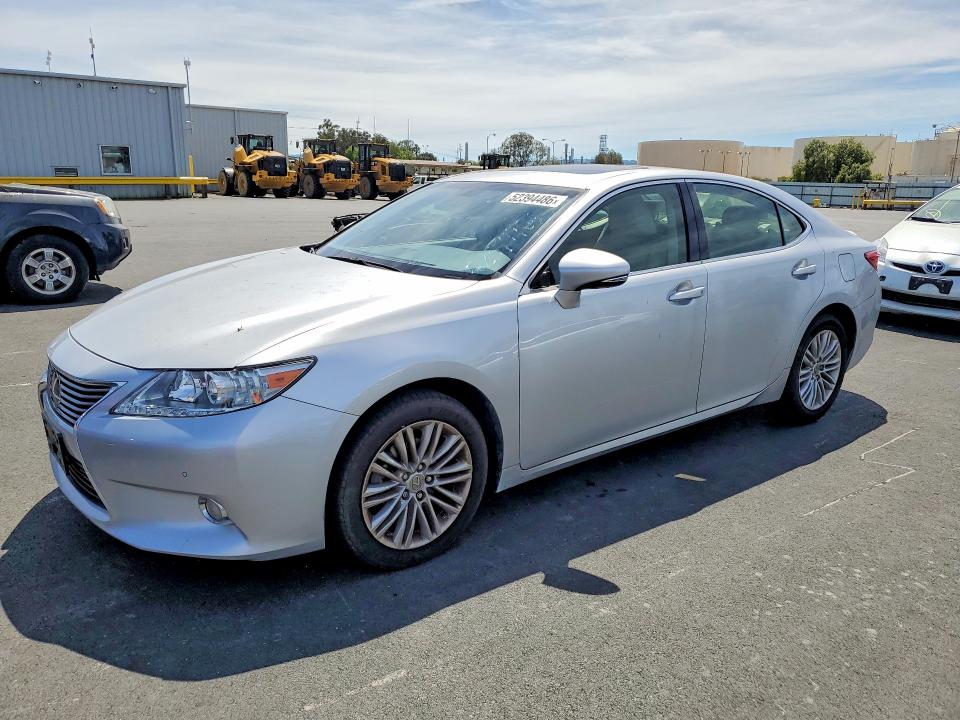 Продажа на аукционе авто 2015 Lexus Es, vin: JTHBK1GG4F2202380, номер лота: 52394486
