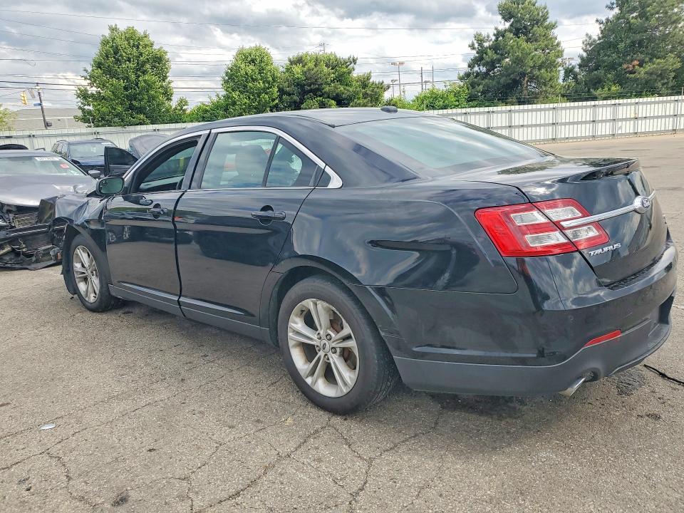 53528366 :رقم المزاد ، 1FAHP2E81JG111597 vin ، 2018 Ford Taurus مزاد بيع