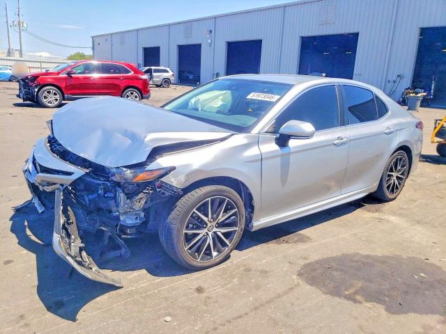 2023 Toyota Camry მანქანა იყიდება აუქციონზე, vin: 4T1G11AK5PU779492, აუქციონის ნომერი: 51973046