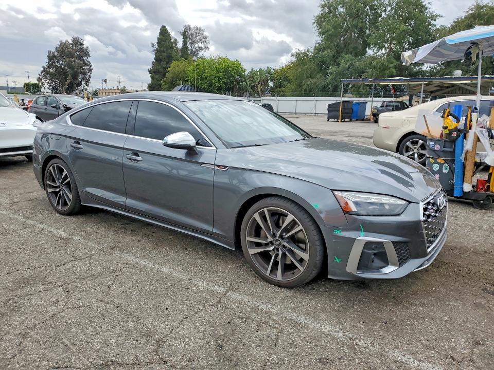 54552046 :رقم المزاد ، WAUA4CF56NA028154 vin ، 2022 Audi S5 مزاد بيع