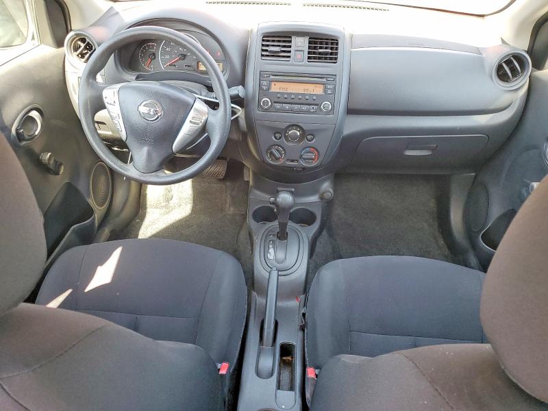 54562776 :رقم المزاد ، 3N1CN7AP4JL815943 vin ، 2018 Nissan Versa مزاد بيع