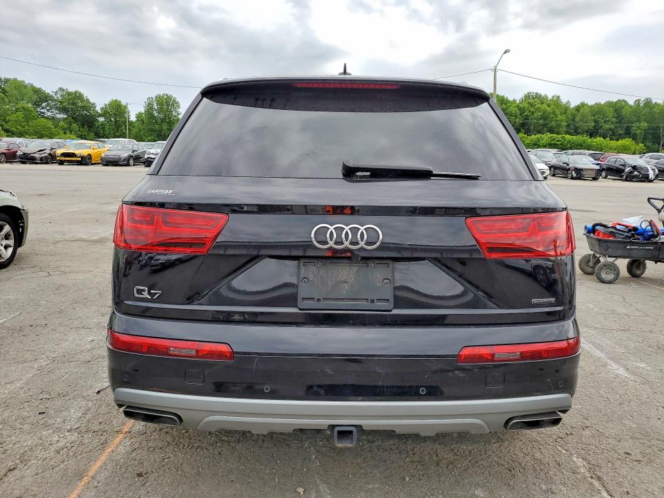 53066196 :رقم المزاد ، WA1LHBF76JD028590 vin ، 2018 Audi Q7 مزاد بيع