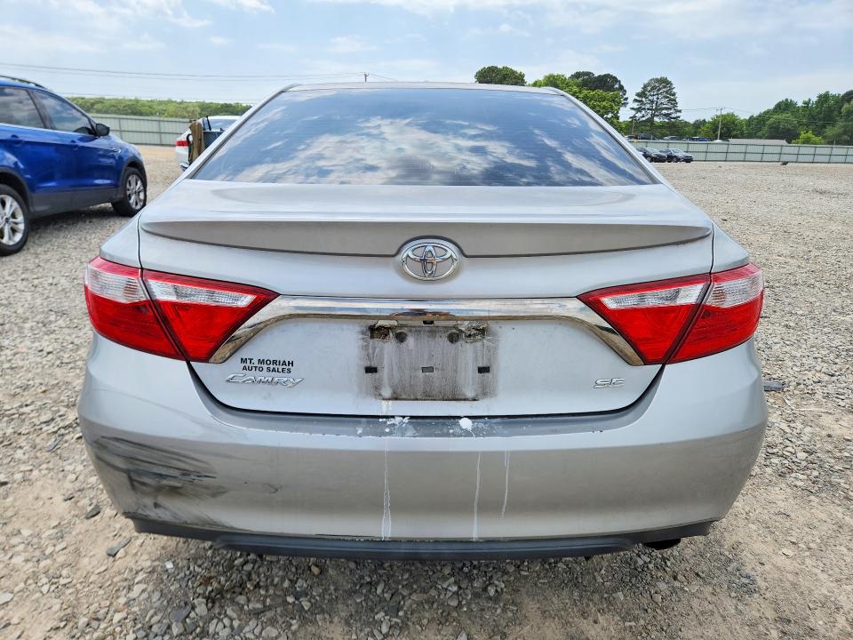 53643116 :رقم المزاد ، 4T1BF1FK8HU400801 vin ، 2017 Toyota Camry مزاد بيع