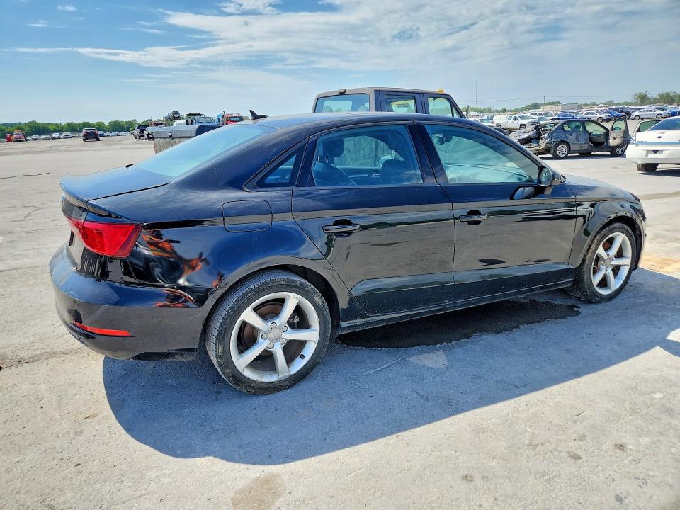 Продажа на аукционе авто 2016 Audi A3, vin: WAUA7HFF4G1050623, номер лота: 51749606