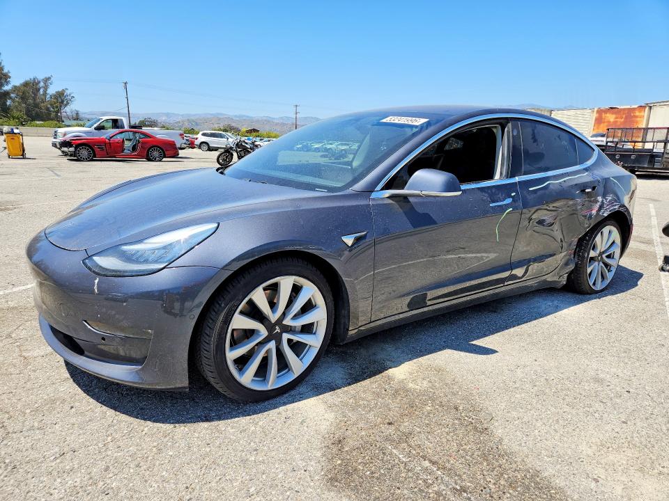 2018 Tesla Model 3 მანქანა იყიდება აუქციონზე, vin: 5YJ3E1EB0JF087013, აუქციონის ნომერი: 53241996