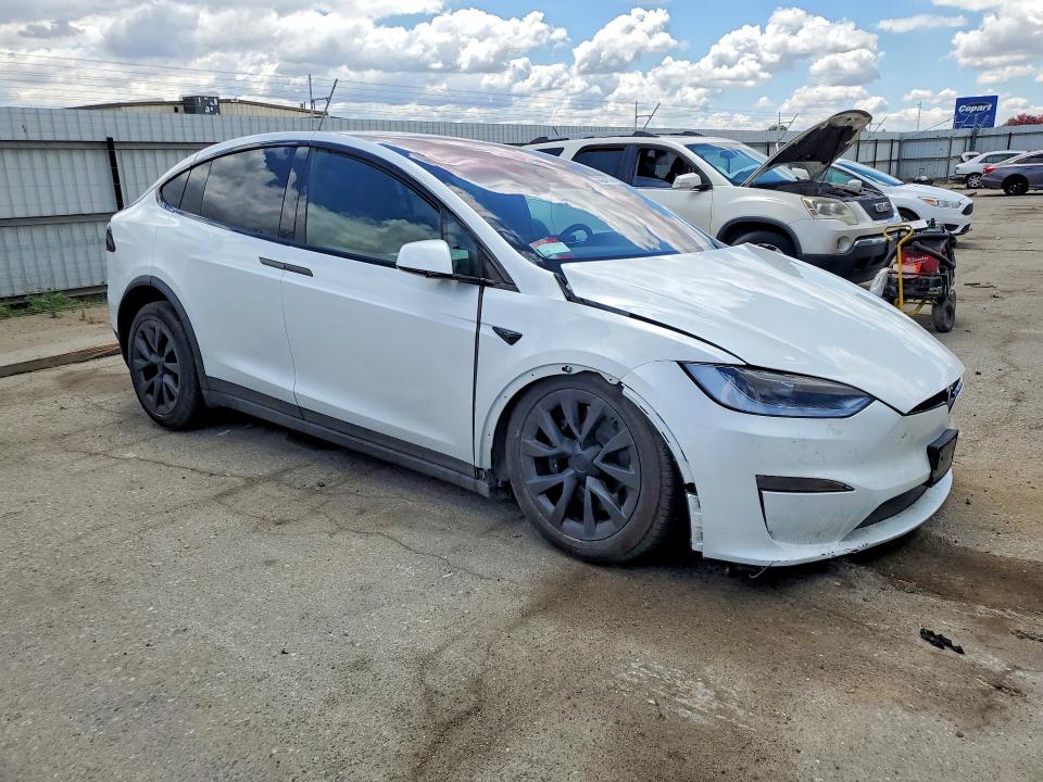 2023 Tesla Model X მანქანა იყიდება აუქციონზე, vin: 7SAXCAE5XPF425711, აუქციონის ნომერი: 55059056