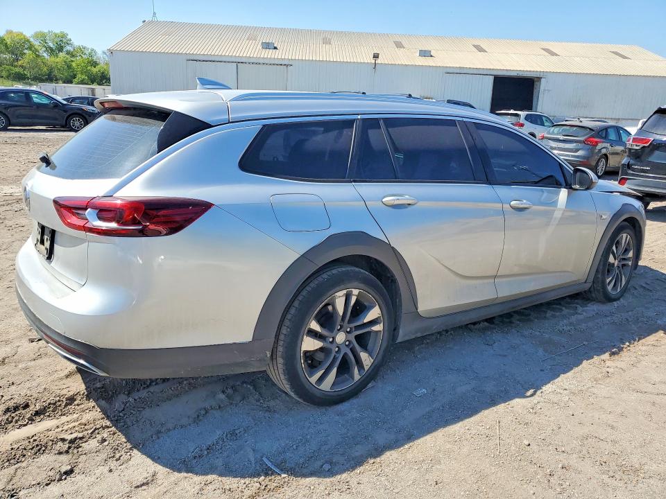 51805286 :رقم المزاد ، W04GV8SX0K1033399 vin ، 2019 Buick Regal Tourx مزاد بيع
