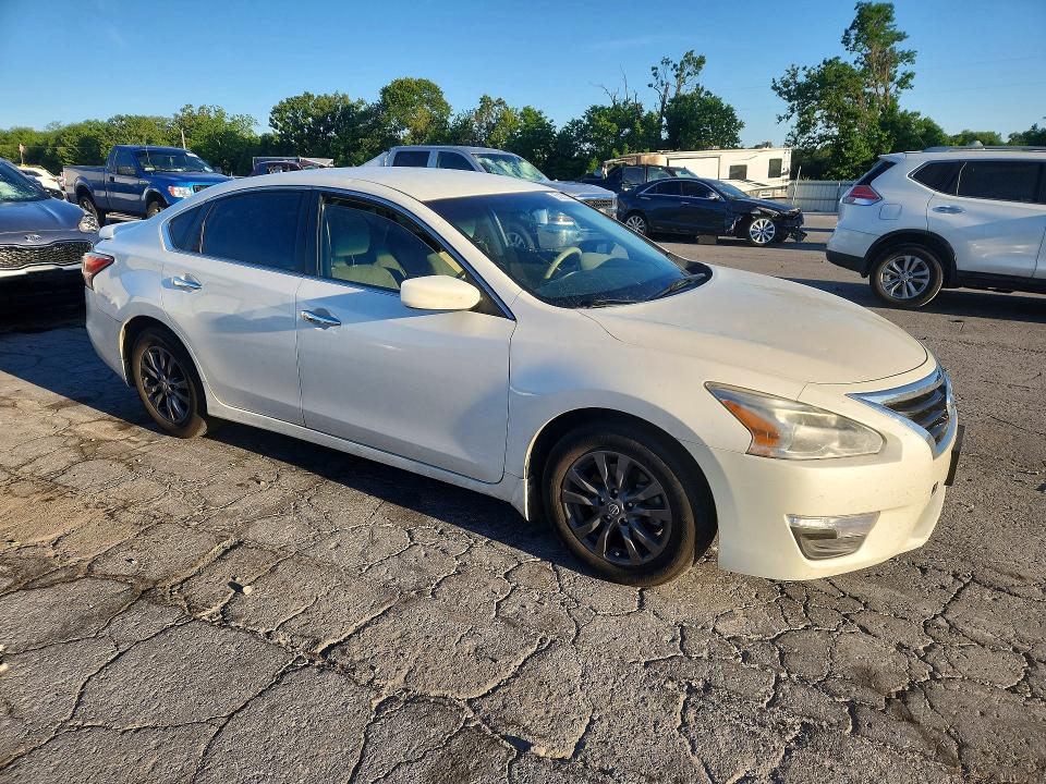 2015 Nissan Altima მანქანა იყიდება აუქციონზე, vin: 1N4AL3AP0FC416099, აუქციონის ნომერი: 53252816